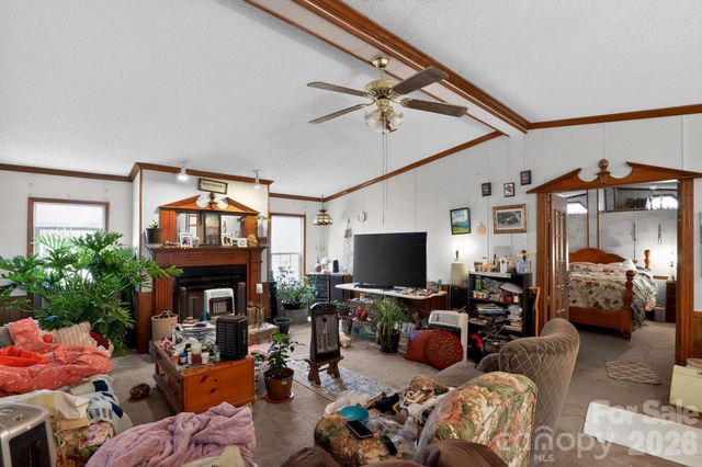 15 Wright Road, Whittier, NC 28789