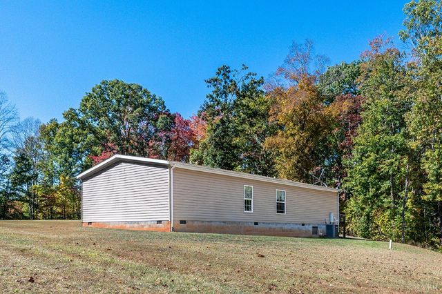 3418 Salem Rd, Spout Spring, VA 24593