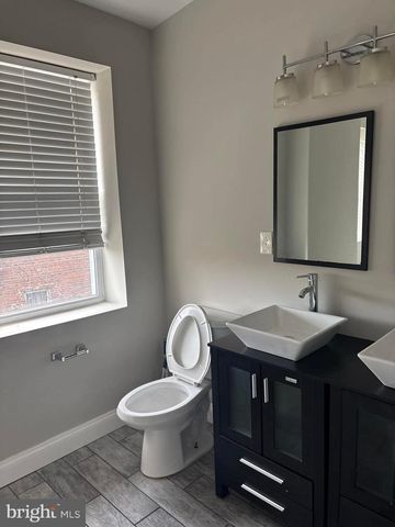 411 ROBERT ST, Baltimore, MD 21217