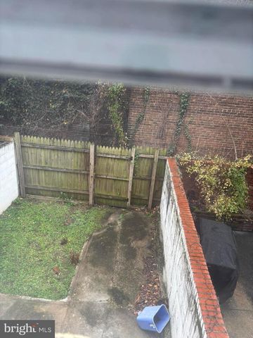 411 ROBERT ST, Baltimore, MD 21217