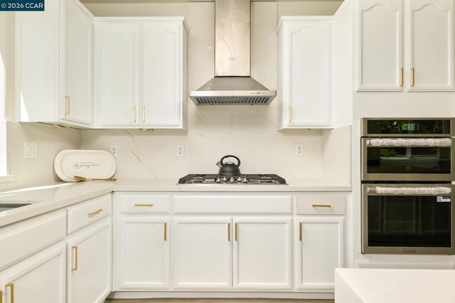 2323 Megan Dr, Oakley, CA 94561