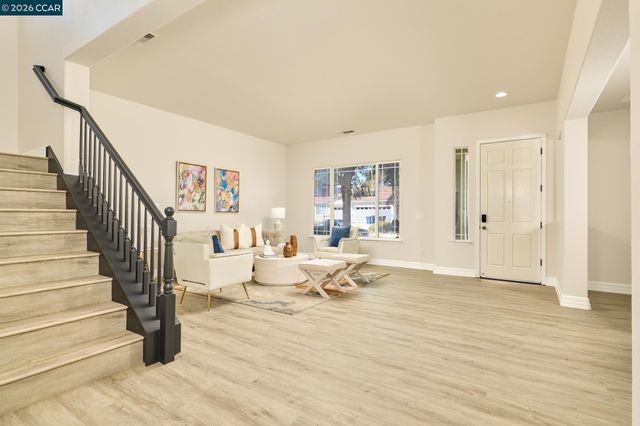 2323 Megan Dr, Oakley, CA 94561