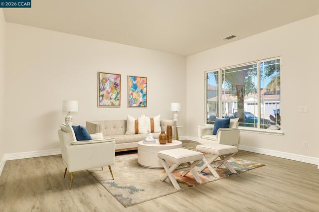 2323 Megan Dr, Oakley, CA 94561