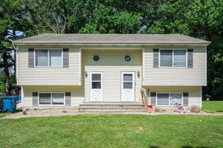 122-126 Roosevelt Street, Chesterton, IN 46304
