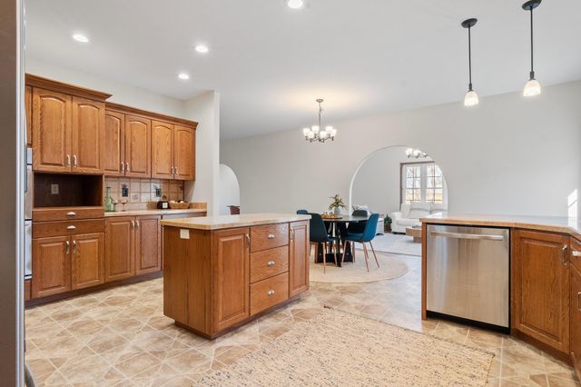 205 Ashley Lane, Alexandria, MN 56308