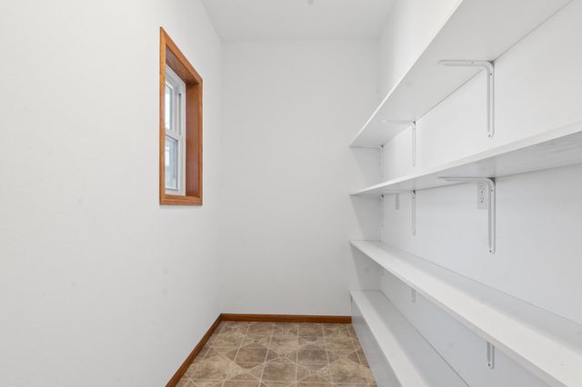 205 Ashley Lane, Alexandria, MN 56308