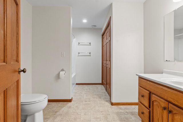 205 Ashley Lane, Alexandria, MN 56308