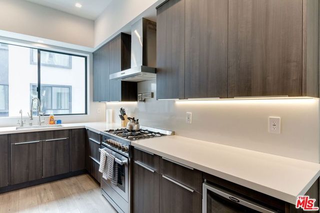 4826 W Pickford, Los Angeles, CA 90019