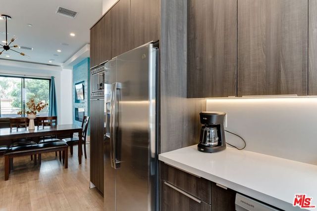 4826 W Pickford, Los Angeles, CA 90019