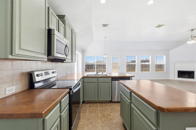 6605 Quail Valley Drive, Midlothian, TX 76065