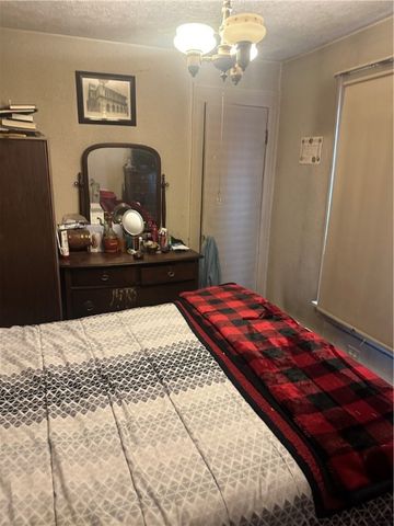 303 Wall Street, Elmira, NY 14905