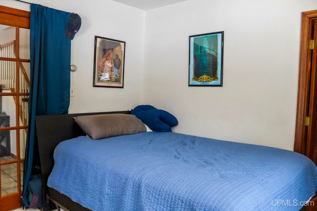 1113 12th Avenue, Houghton, MI 49931