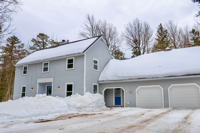 1113 12th Avenue, Houghton, MI 49931