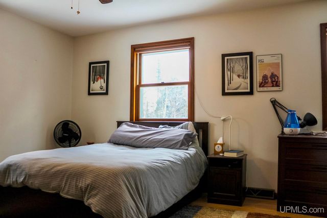 1113 12th Avenue, Houghton, MI 49931