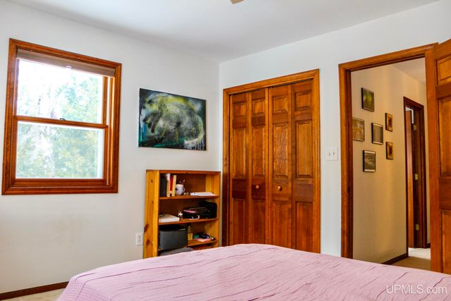 1113 12th Avenue, Houghton, MI 49931