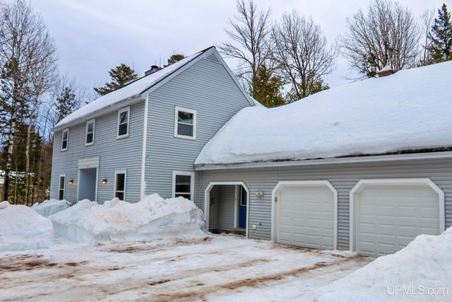 1113 12th Avenue, Houghton, MI 49931