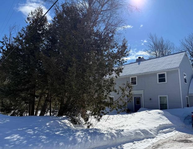 1113 12th Avenue, Houghton, MI 49931