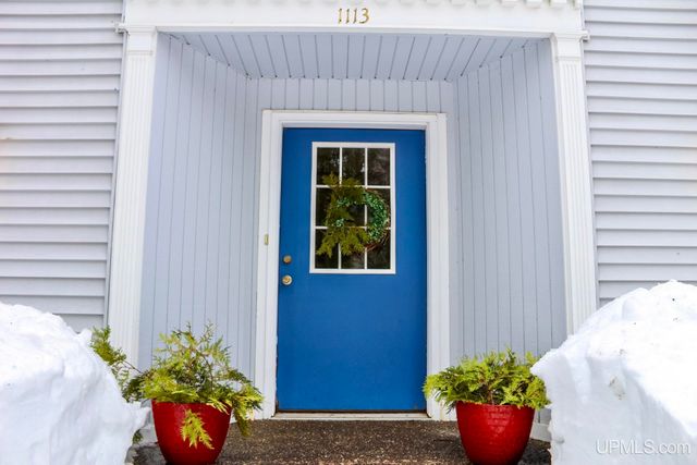 1113 12th Avenue, Houghton, MI 49931