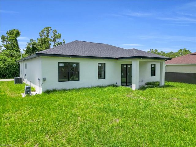 3202 21st ST W, Lehigh Acres, FL 33971