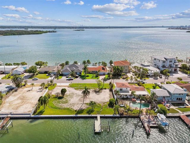 570 JOHNS PASS AVENUE, Madeira Beach, FL 33708