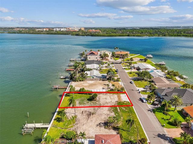 570 JOHNS PASS AVENUE, Madeira Beach, FL 33708