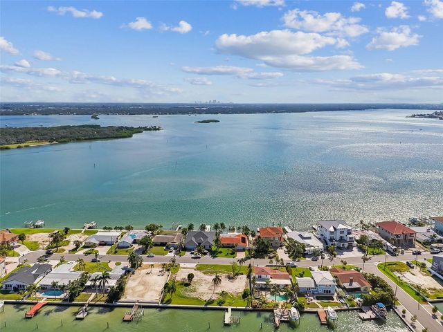 570 JOHNS PASS AVENUE, Madeira Beach, FL 33708