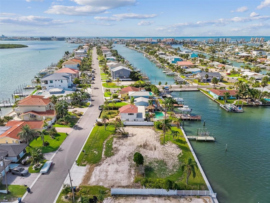 Image 16 of property listing at 570 JOHNS PASS AVENUE, Madeira Beach, FL 33708