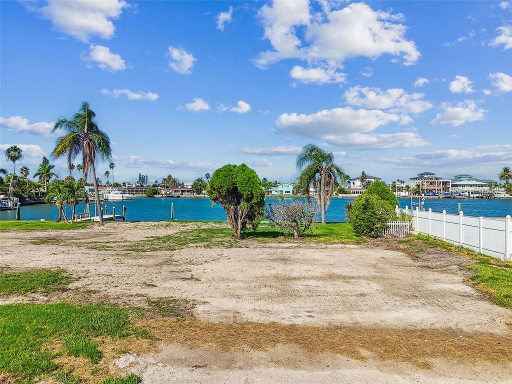 Image 6 of property listing at 570 JOHNS PASS AVENUE, Madeira Beach, FL 33708