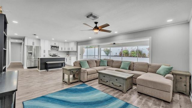 4825 FOXRUN, Lakeland, FL 33813