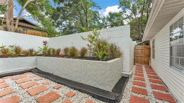 4825 FOXRUN, Lakeland, FL 33813
