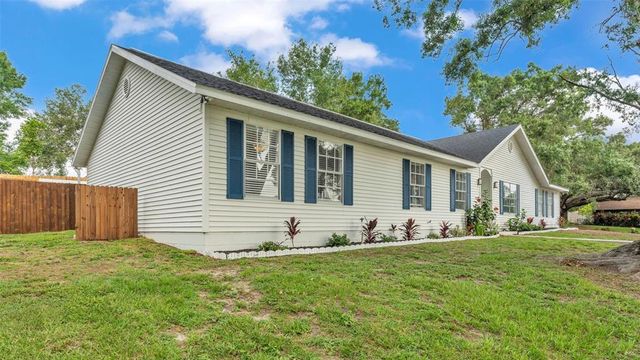 4825 FOXRUN, Lakeland, FL 33813