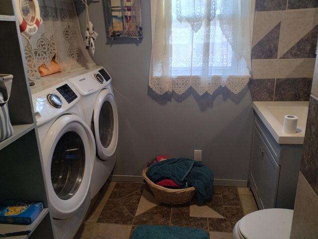 600 S Skyline, Carbondale, IL 62901