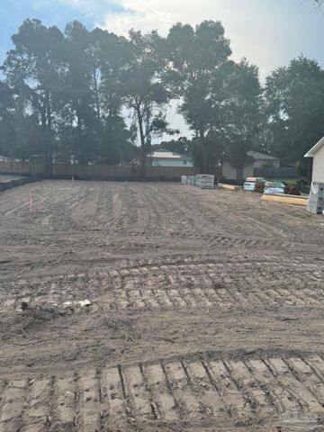 6094 Ashton Woods Cir, Milton, FL 32570