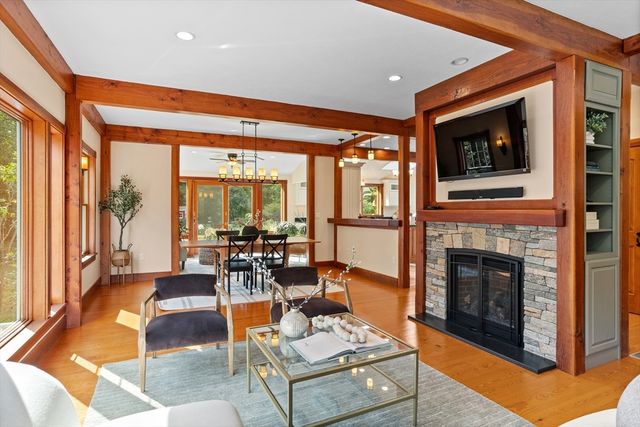 7 Amble Rd, Chelmsford, MA 01824