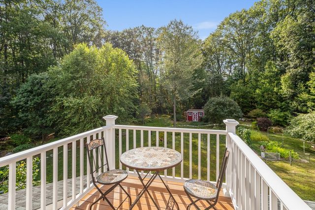7 Amble Rd, Chelmsford, MA 01824