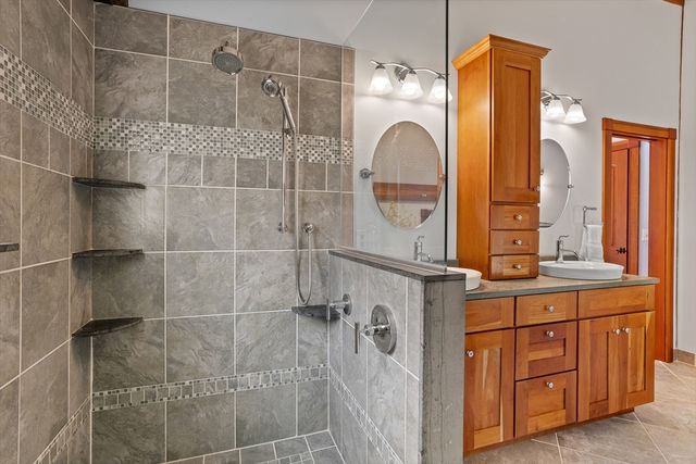 7 Amble Rd, Chelmsford, MA 01824