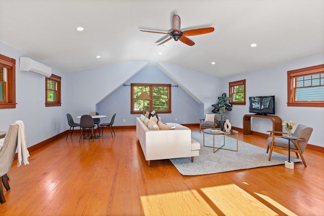 7 Amble Rd, Chelmsford, MA 01824