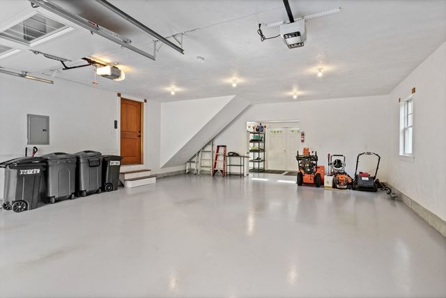 7 Amble Rd, Chelmsford, MA 01824
