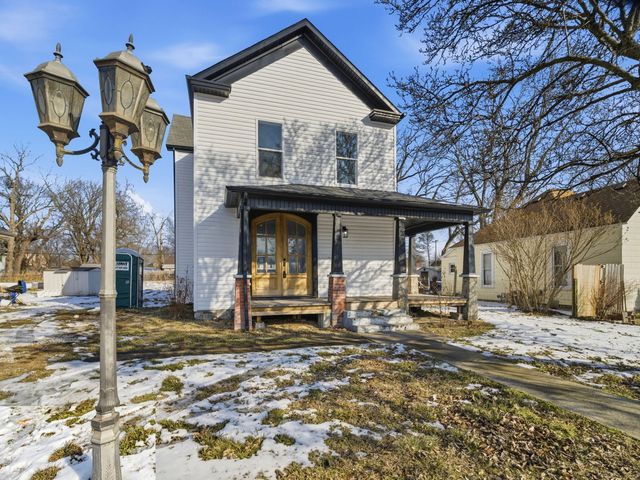 1139 W Lynn Street, Springfield, MO 65802