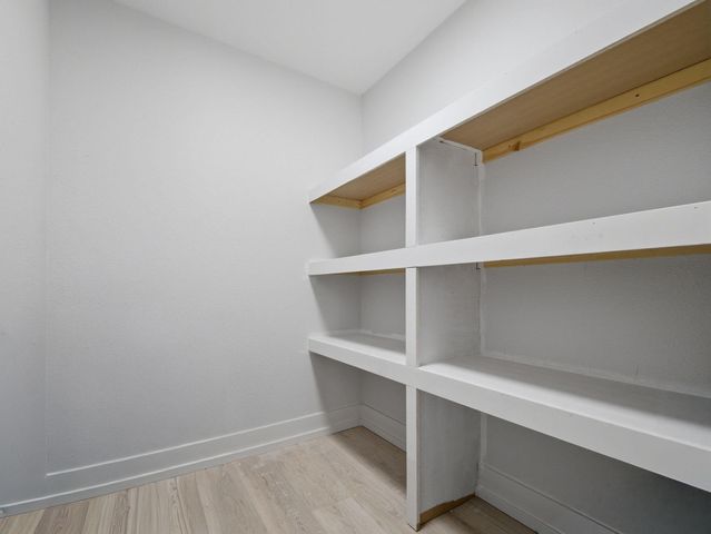 1139 W Lynn Street, Springfield, MO 65802