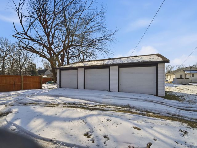 1139 W Lynn Street, Springfield, MO 65802