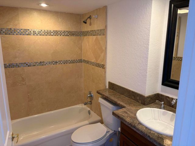 1801 N FLAGLER Drive 821, West Palm Beach, FL 33407