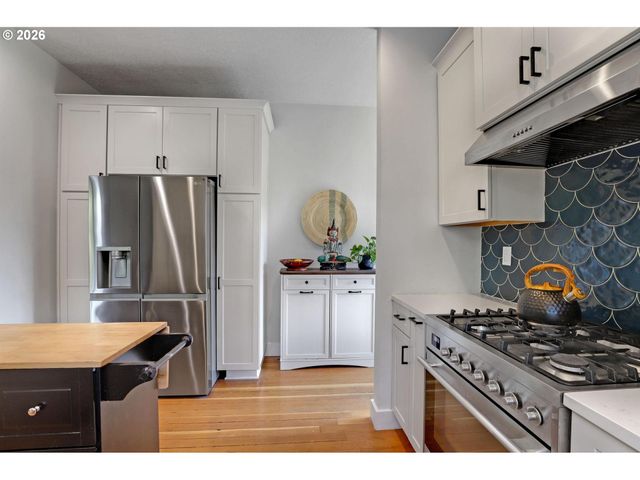 2022 N ALBERTA St, Portland, OR 97217