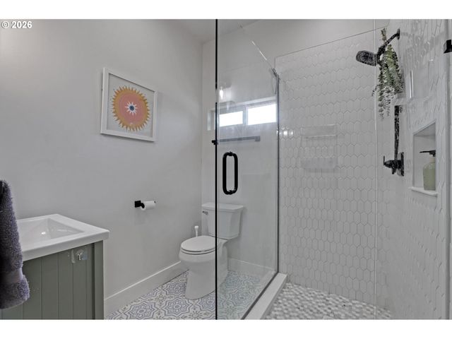 2022 N ALBERTA St, Portland, OR 97217