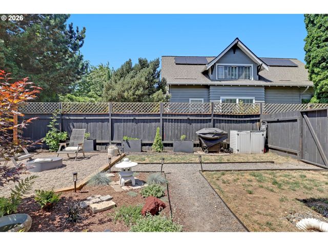 2022 N ALBERTA St, Portland, OR 97217