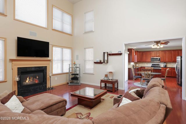 48 Starr Court, Atlantic Highlands, NJ 07716