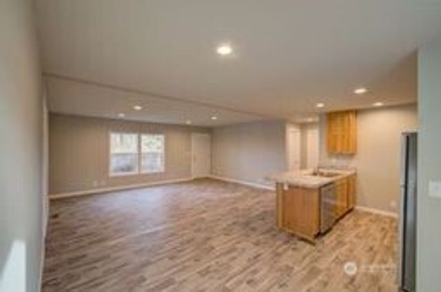 1331 Dolan Street, Raymond, WA 98577