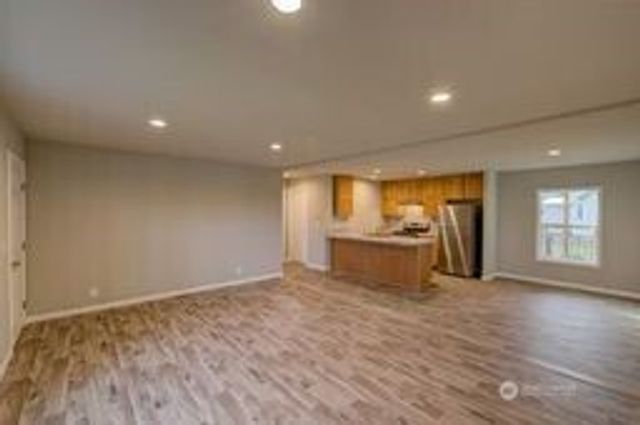 1331 Dolan Street, Raymond, WA 98577