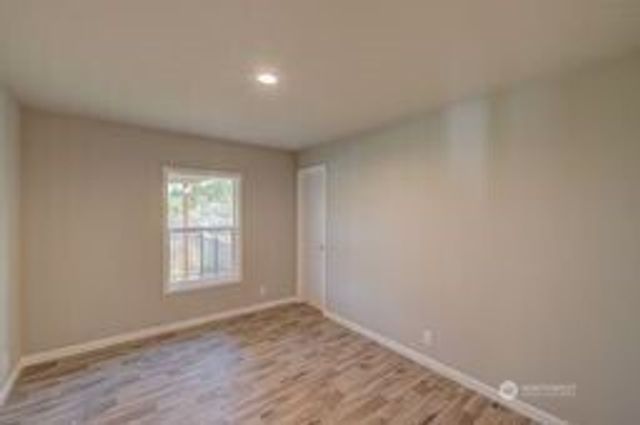 1331 Dolan Street, Raymond, WA 98577