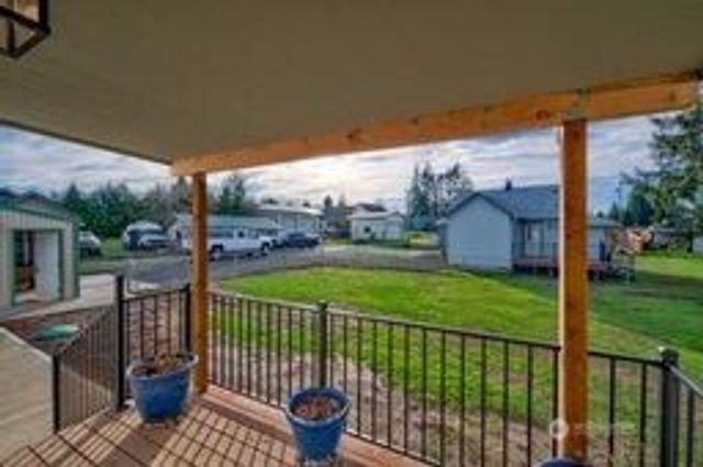 1331 Dolan Street, Raymond, WA 98577